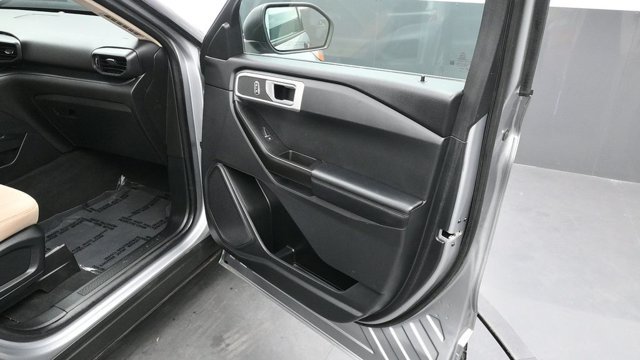 Used 2021 Ford Explorer 4WD image 10