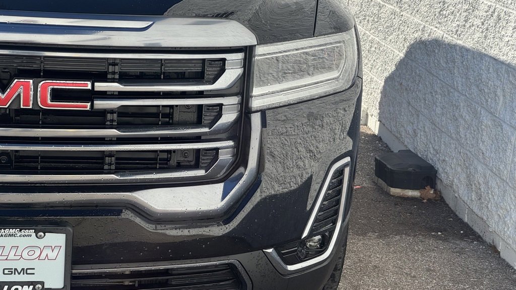 Used 2023 GMC Acadia AT4 w/ Preferred Package image 3