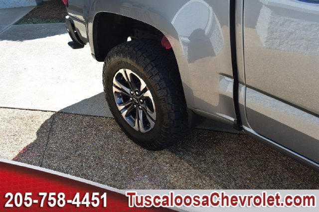 Used 2021 Chevrolet Colorado Z71 AWD/4WD image 16