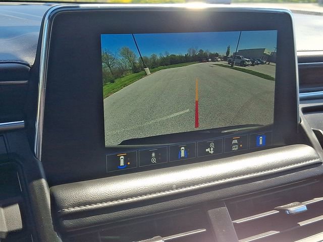 Used 2022 Chevrolet Tahoe LT w/ LT Signature Plus Package AWD/4WD image 4