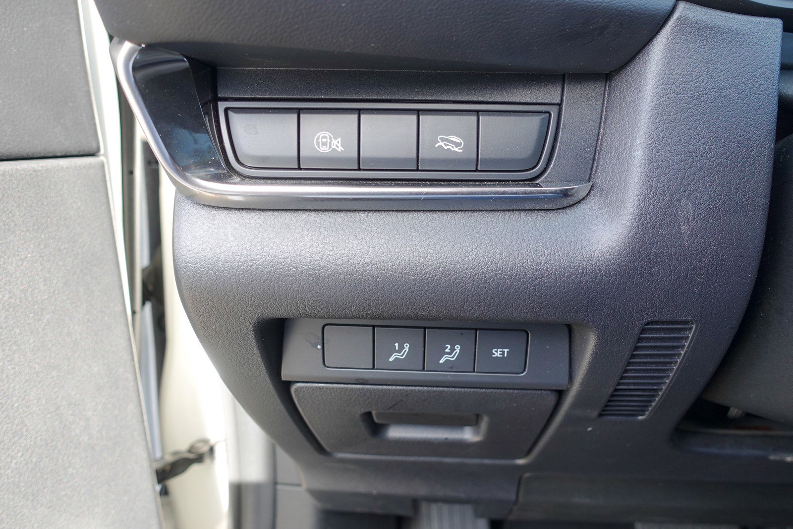 Certified 2025 MAZDA CX-30 AWD 2.5 S w/ Preferred Package image 12