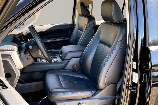 Used 2024 Ford Expedition XLT image 15
