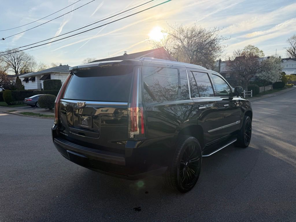 Used 2019 Cadillac Escalade Luxury RWD image 7
