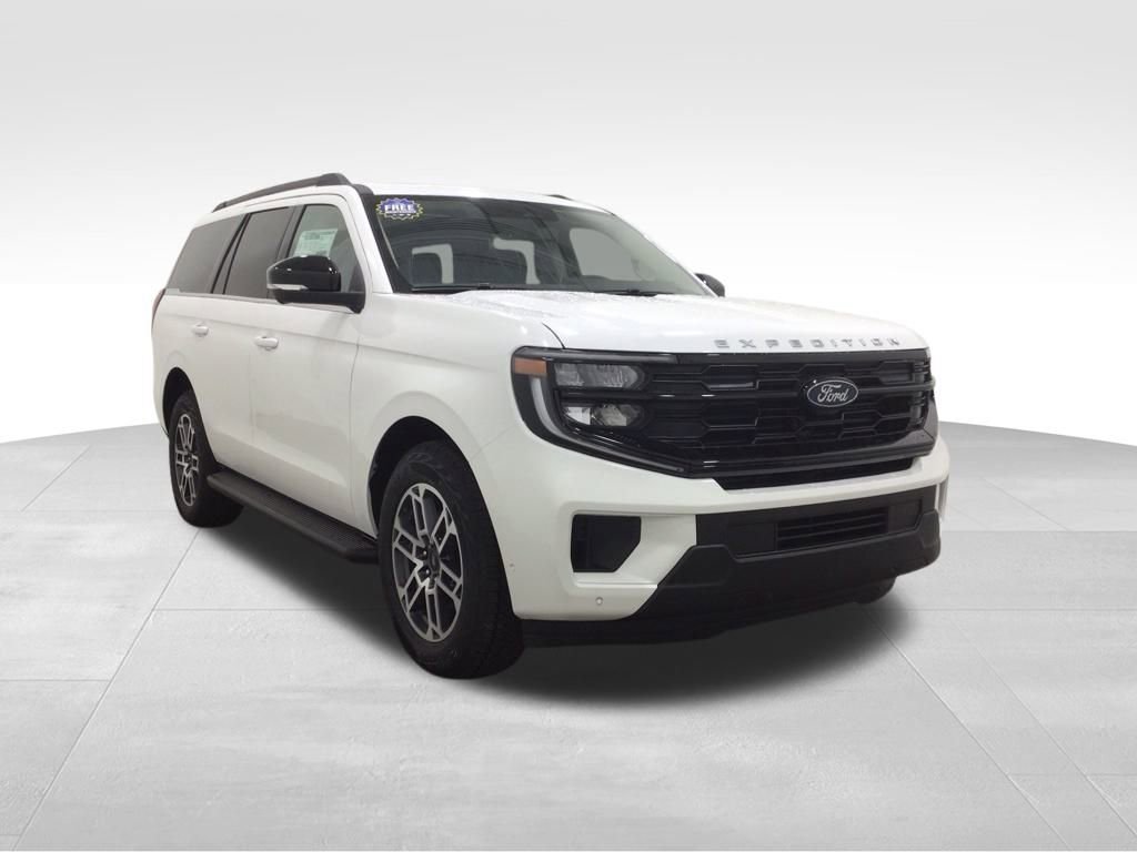 New 2025 Ford Expedition Active image 5