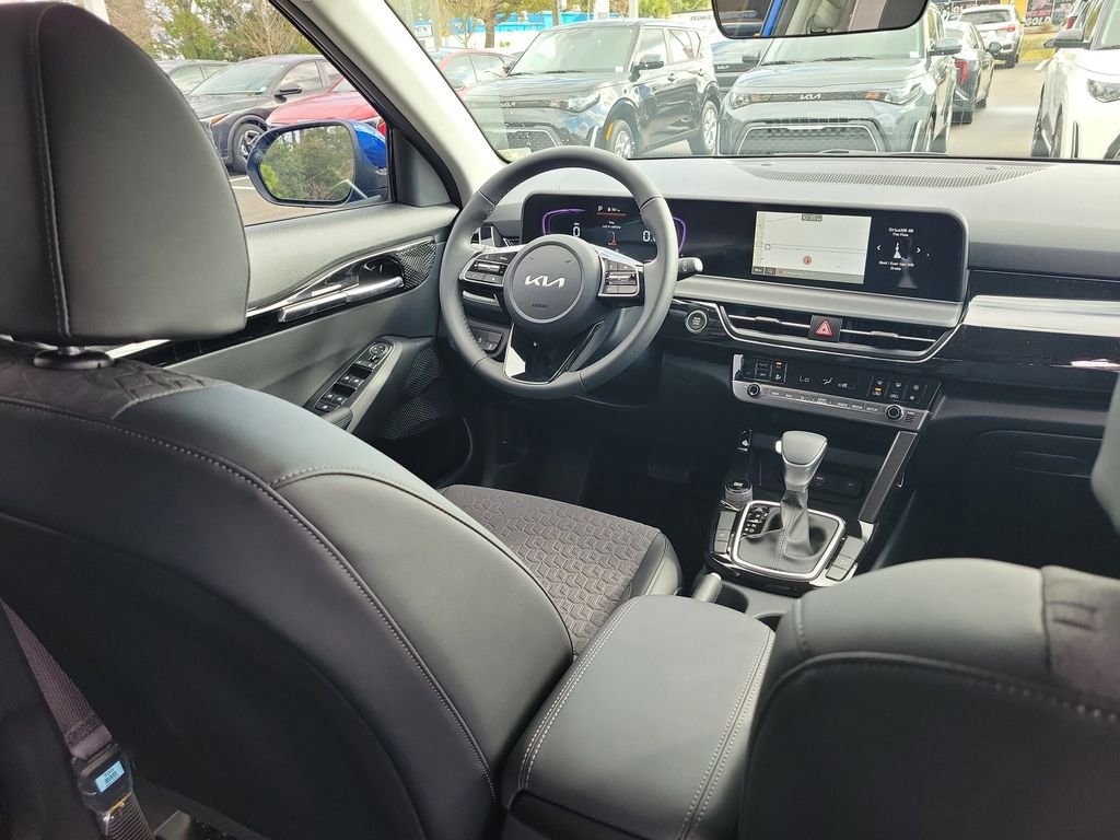 New 2026 Kia Seltos S FWD image 13