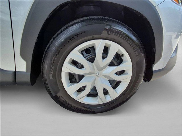 Used 2024 Toyota Corolla Cross L FWD image 23