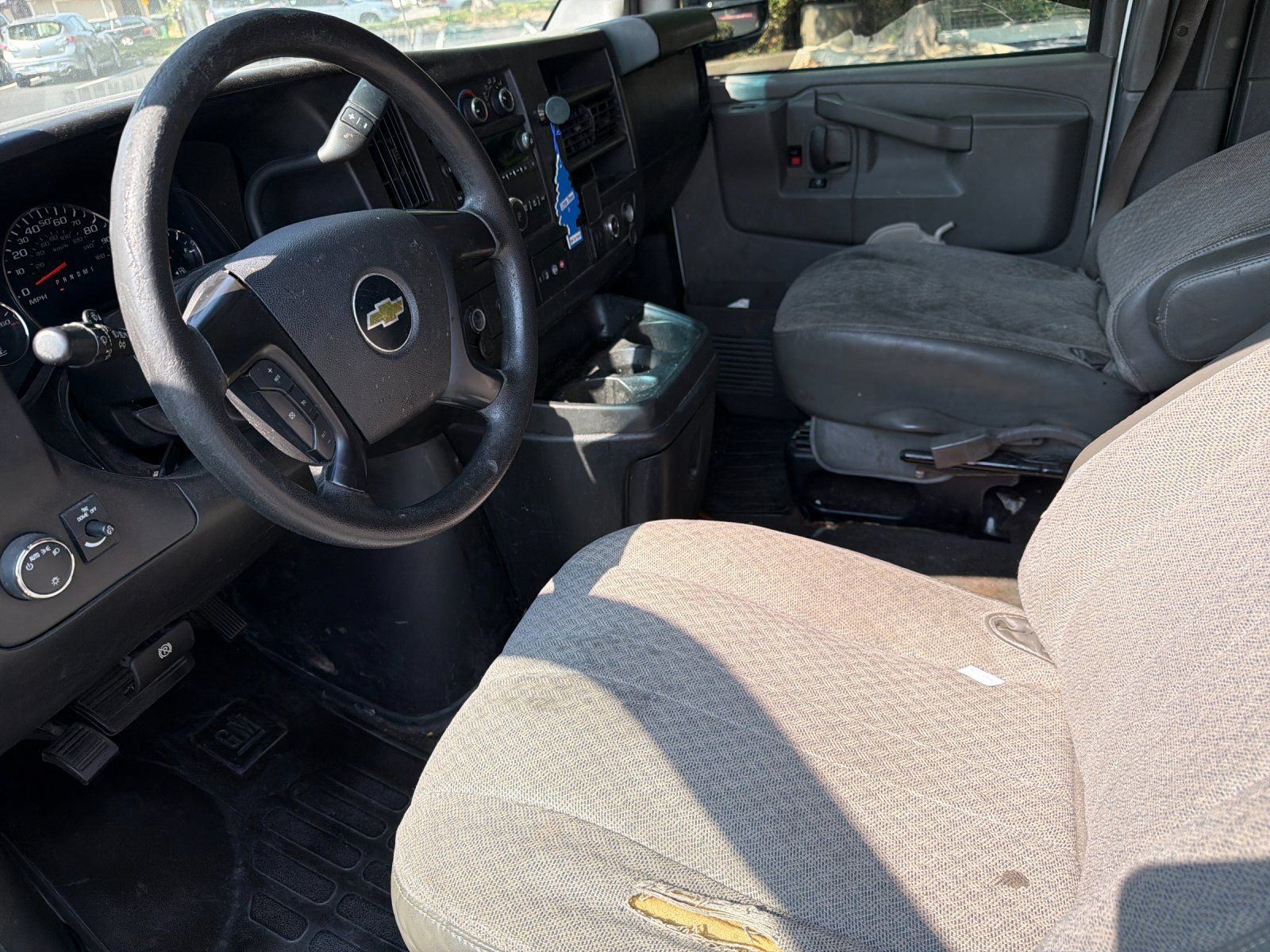Used 2016 Chevrolet Express 3500 LT w/ LT Preferred Equipment Group RWD image 8