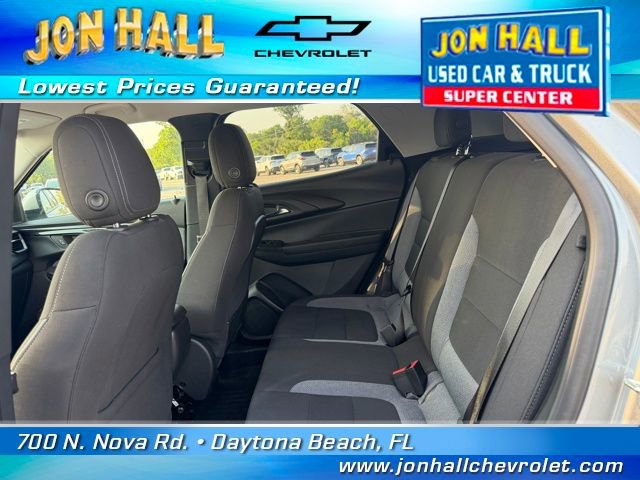 Used 2025 Chevrolet TrailBlazer LT w/ LT Cold Weather Package image 18