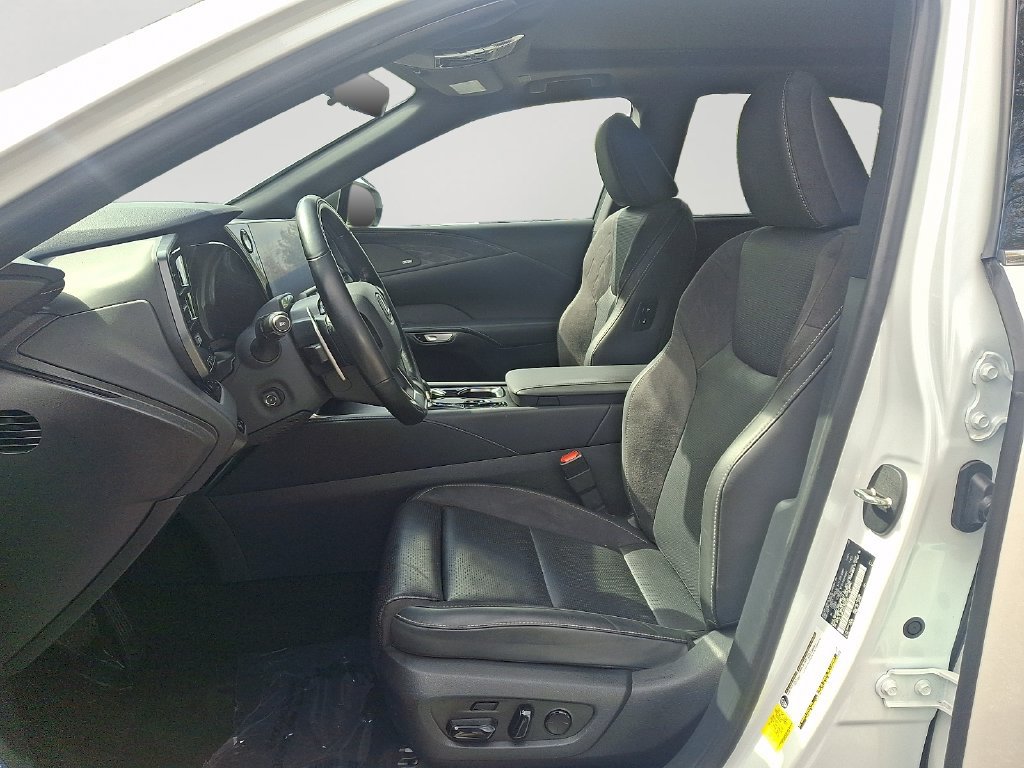Certified 2025 Lexus RX 450h AWD w/ Convenience Package image 15
