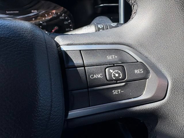 Used 2024 Jeep Compass Latitude AWD/4WD image 22
