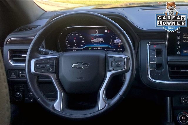 Used 2022 Chevrolet Tahoe Z71 w/ Luxury Package AWD/4WD image 5