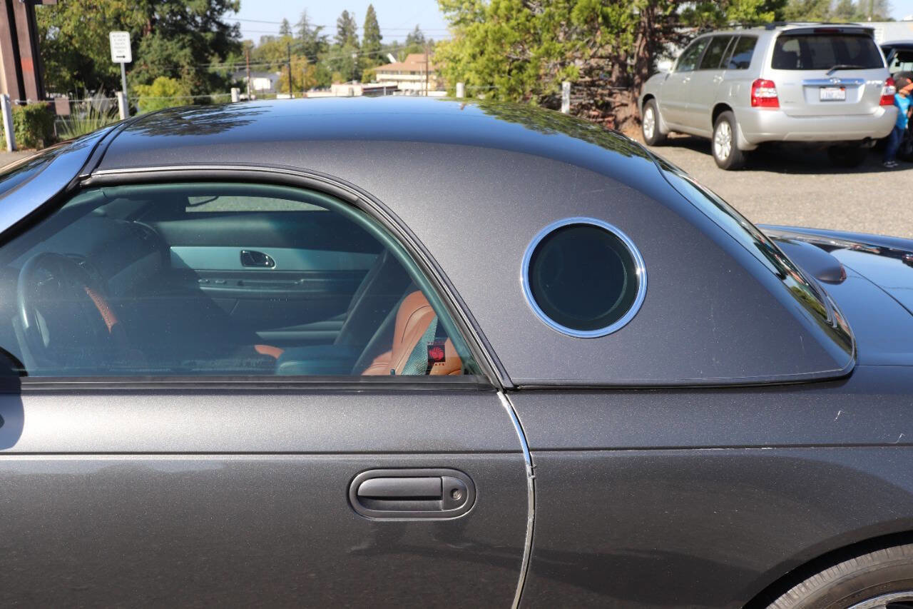 Used 2003 Ford Thunderbird image 16