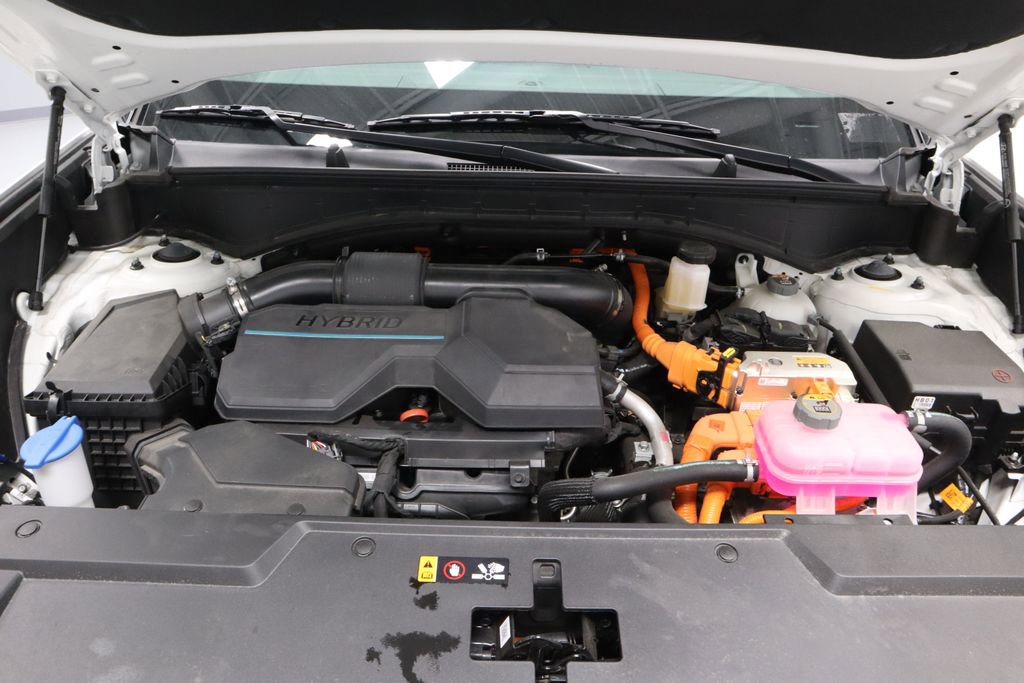 Used 2025 Hyundai Santa Fe SEL AWD/4WD image 13