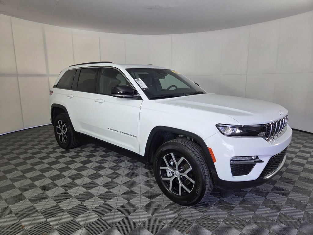 Certified 2025 Jeep Grand Cherokee Limited image 2