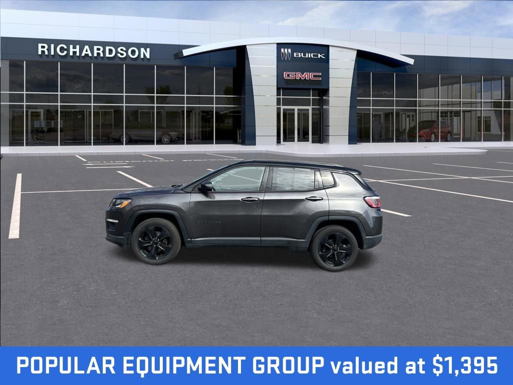 Used 2018 Jeep Compass Latitude w/ Popular Equipment Group FWD image 2