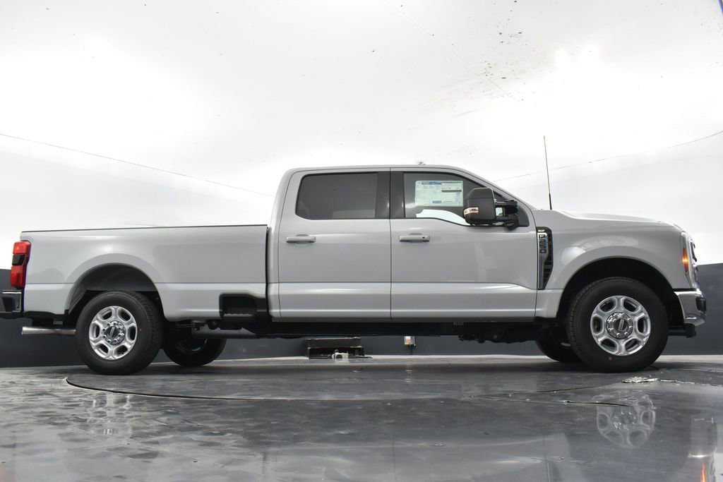 New 2026 Ford F250 XLT w/ XLT Premium Package image 30