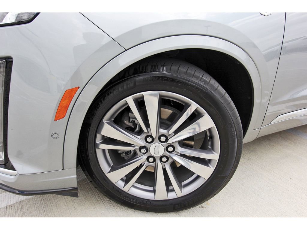 Used 2024 Cadillac XT6 Premium Luxury w/ Technology Package image 32