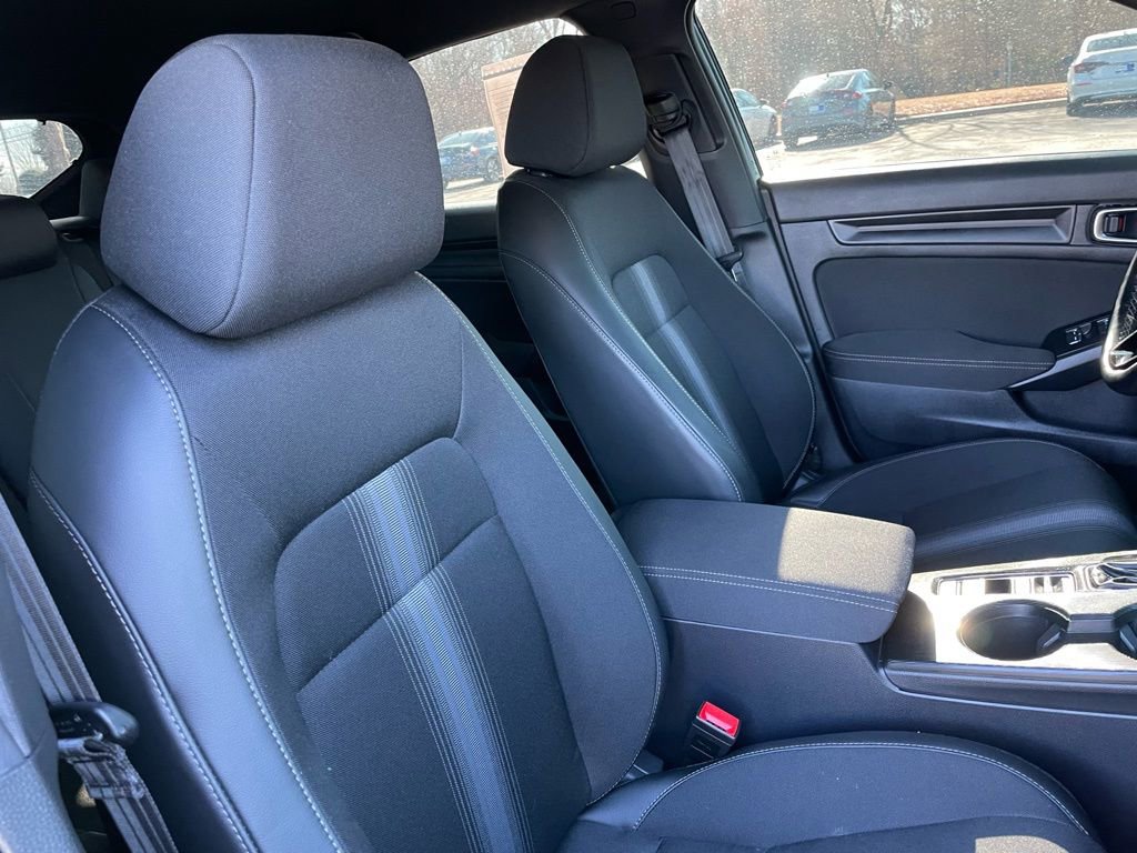 Certified 2025 Honda Civic Sport image 30