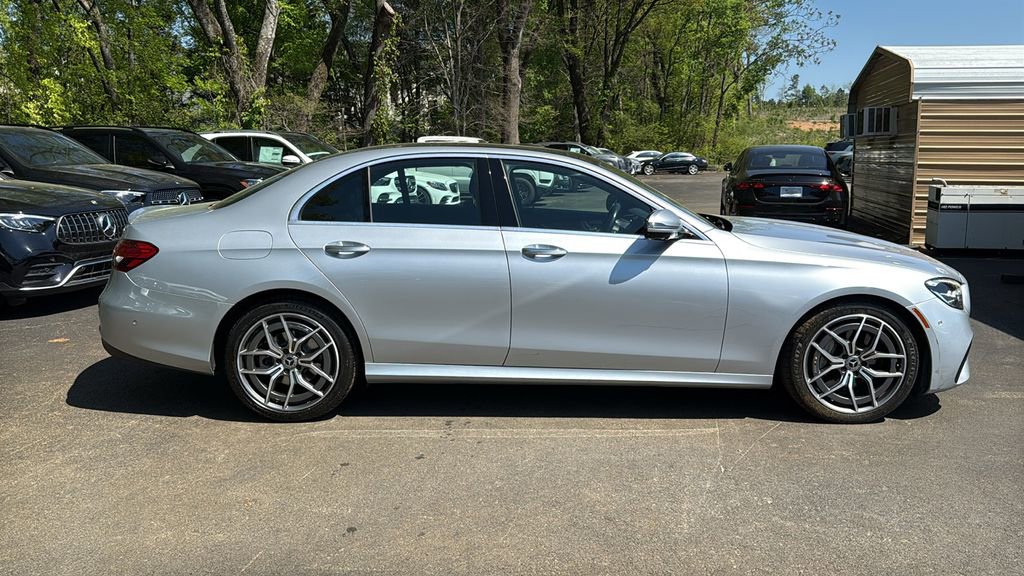 Used 2021 Mercedes-Benz E 350 4MATIC Sedan image 3