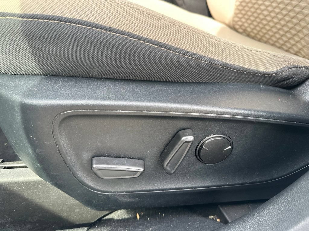 Used 2022 Ford Escape SE AWD/4WD image 17