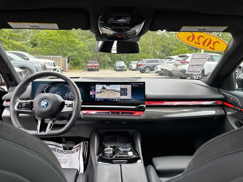 Used 2026 BMW 550e xDrive w/ Premium Package AWD/4WD image 13