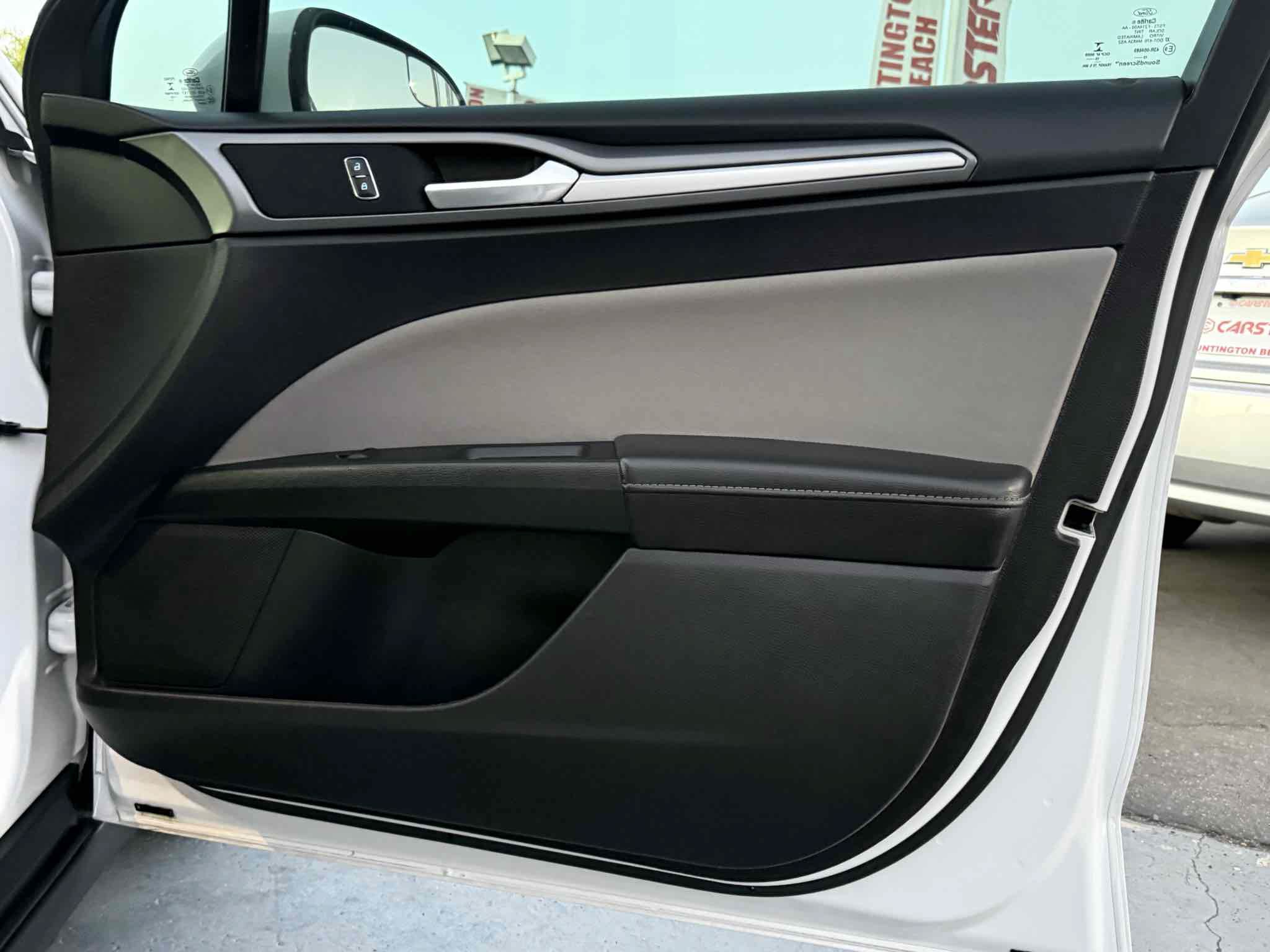 Used 2016 Ford Fusion S FWD image 39