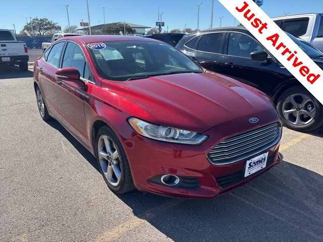 Used 2015 Ford Fusion SE w/ Equipment Group 201A image 3