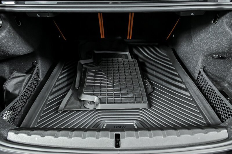 Used 2021 BMW M4 Coupe w/ M Carbon Exterior Package RWD image 12