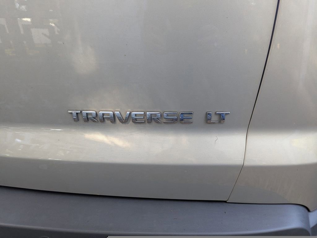 Used 2012 Chevrolet Traverse LT image 7