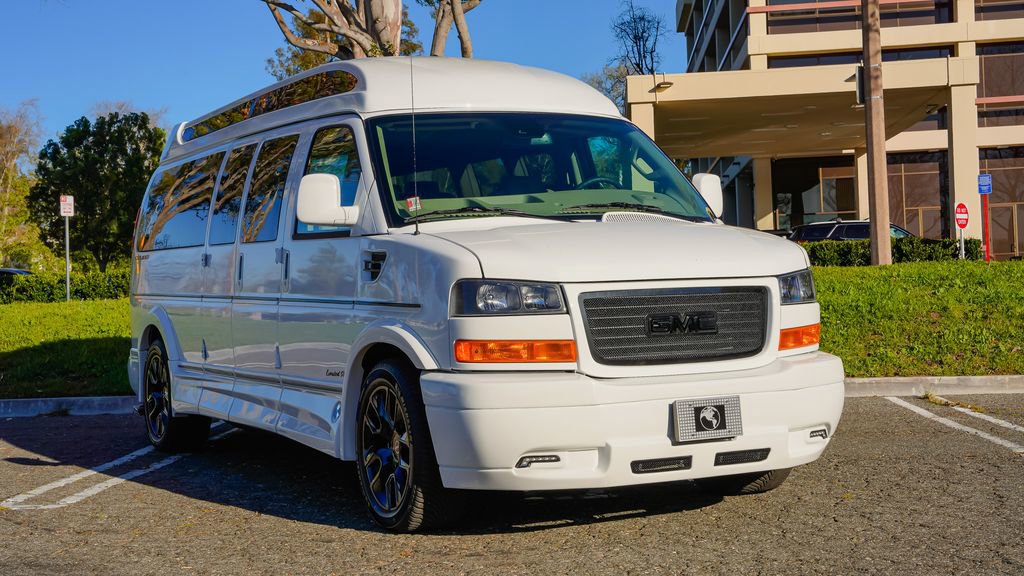 New 2026 GMC Savana 2500 Extended w/ Driver Convenience Package image 5