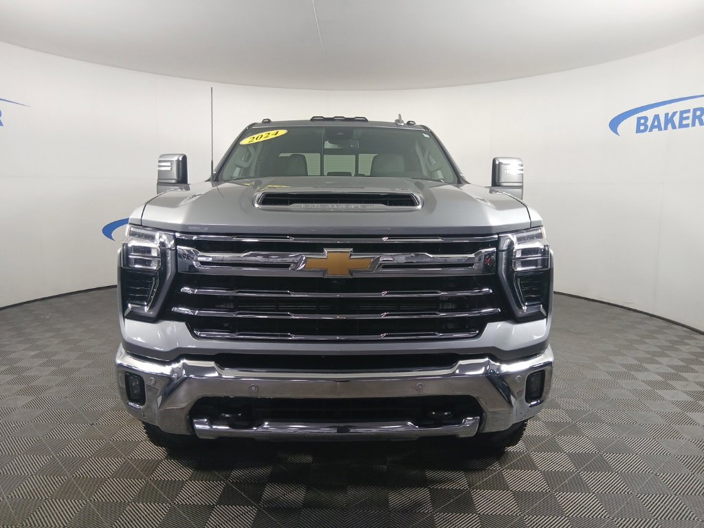 Certified 2024 Chevrolet Silverado 2500 LTZ w/ LTZ Plus Package AWD/4WD image 9