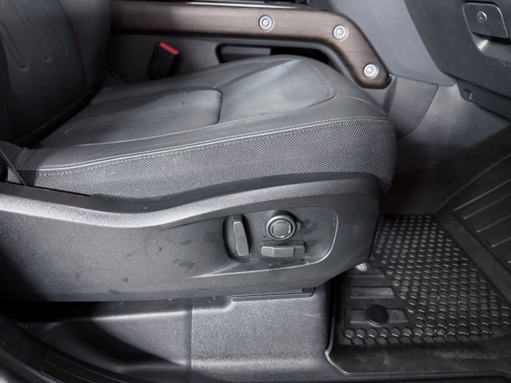 Used 2023 Land Rover Defender 110 X image 29