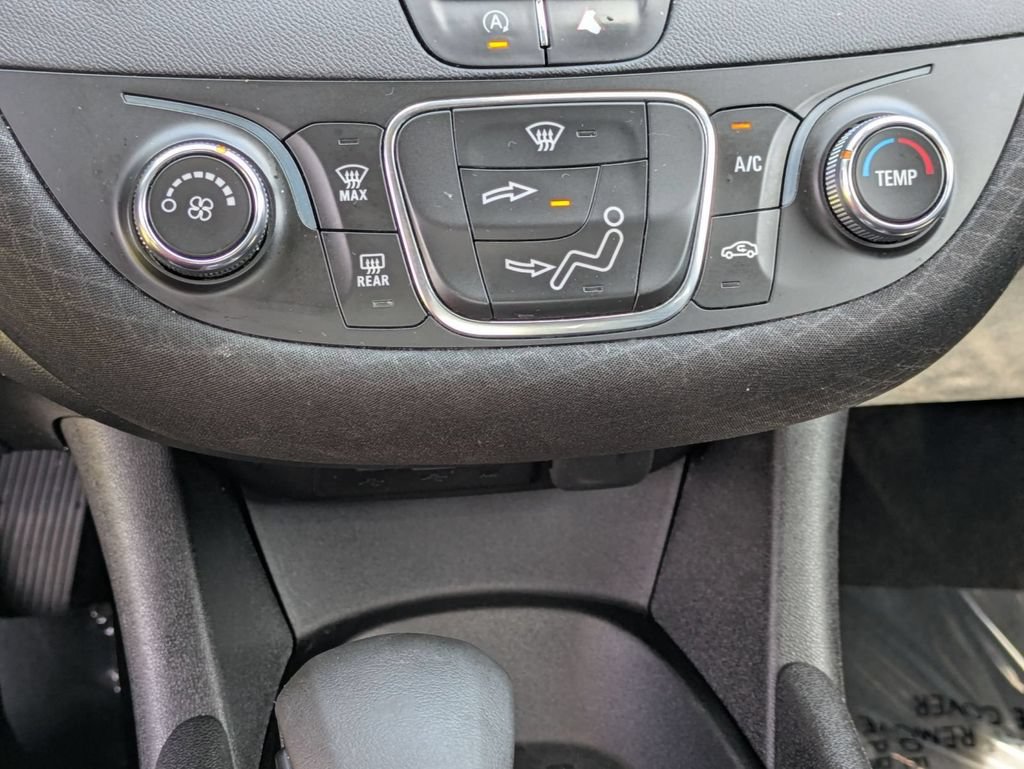 Used 2021 Chevrolet Malibu LS FWD image 22