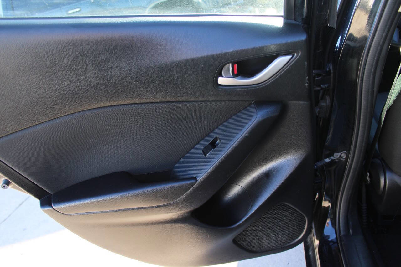 Used 2014 MAZDA MAZDA3 i Sport image 8