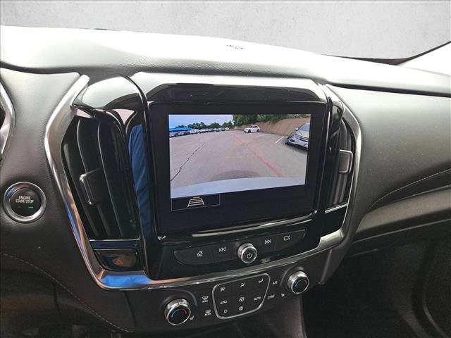 Used 2021 Chevrolet Traverse LT image 19
