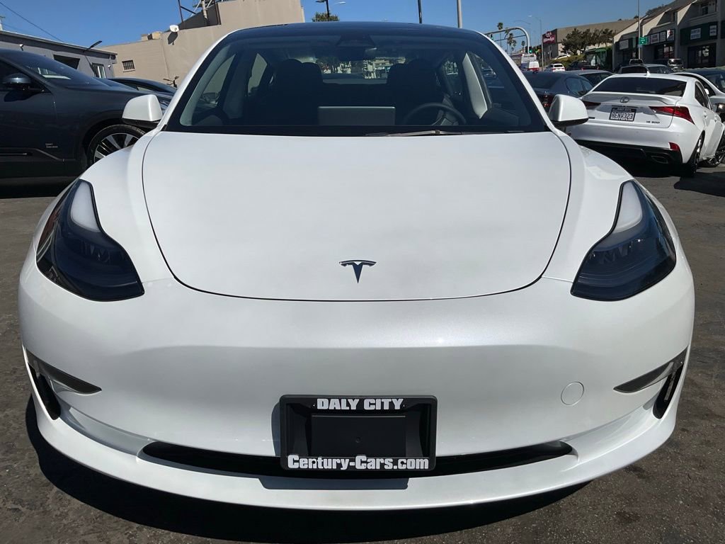 Used 2023 Tesla Model 3 Standard Range image 2