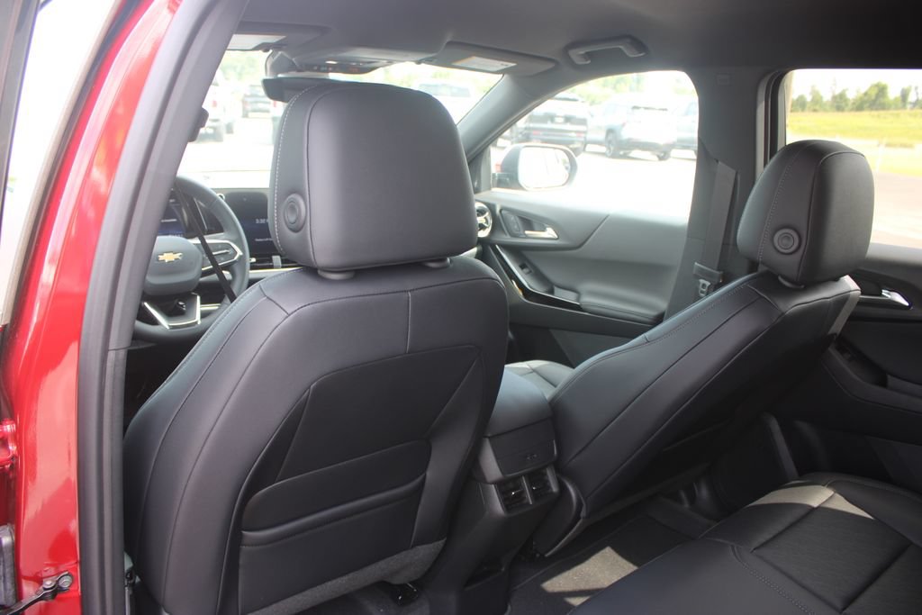 New 2027 Chevrolet Equinox LT w/ Convenience Package II FWD image 27
