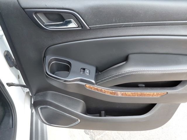 Used 2017 Chevrolet Suburban Premier image 31