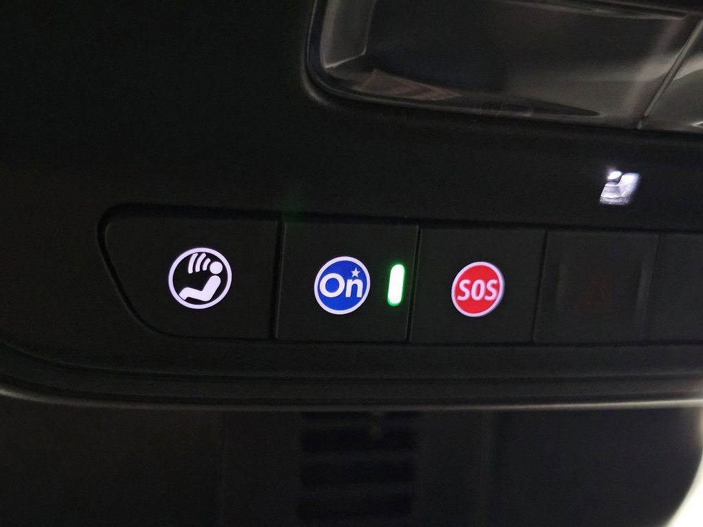 Used 2025 Buick Enclave Preferred image 16