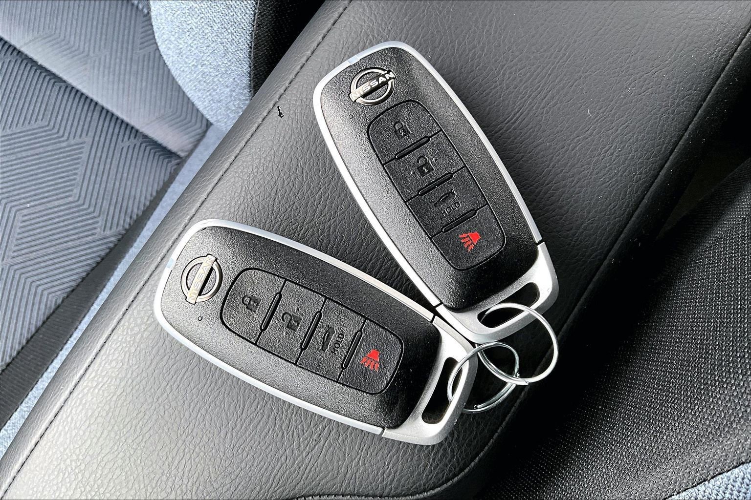 Used 2025 Nissan Versa SV w/ Trunk Package image 20