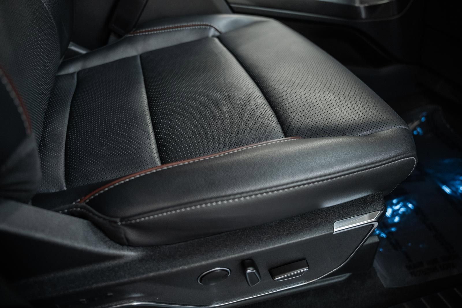 Certified 2023 Ford F150 Lariat w/ Equipment Group 502A High AWD/4WD image 45