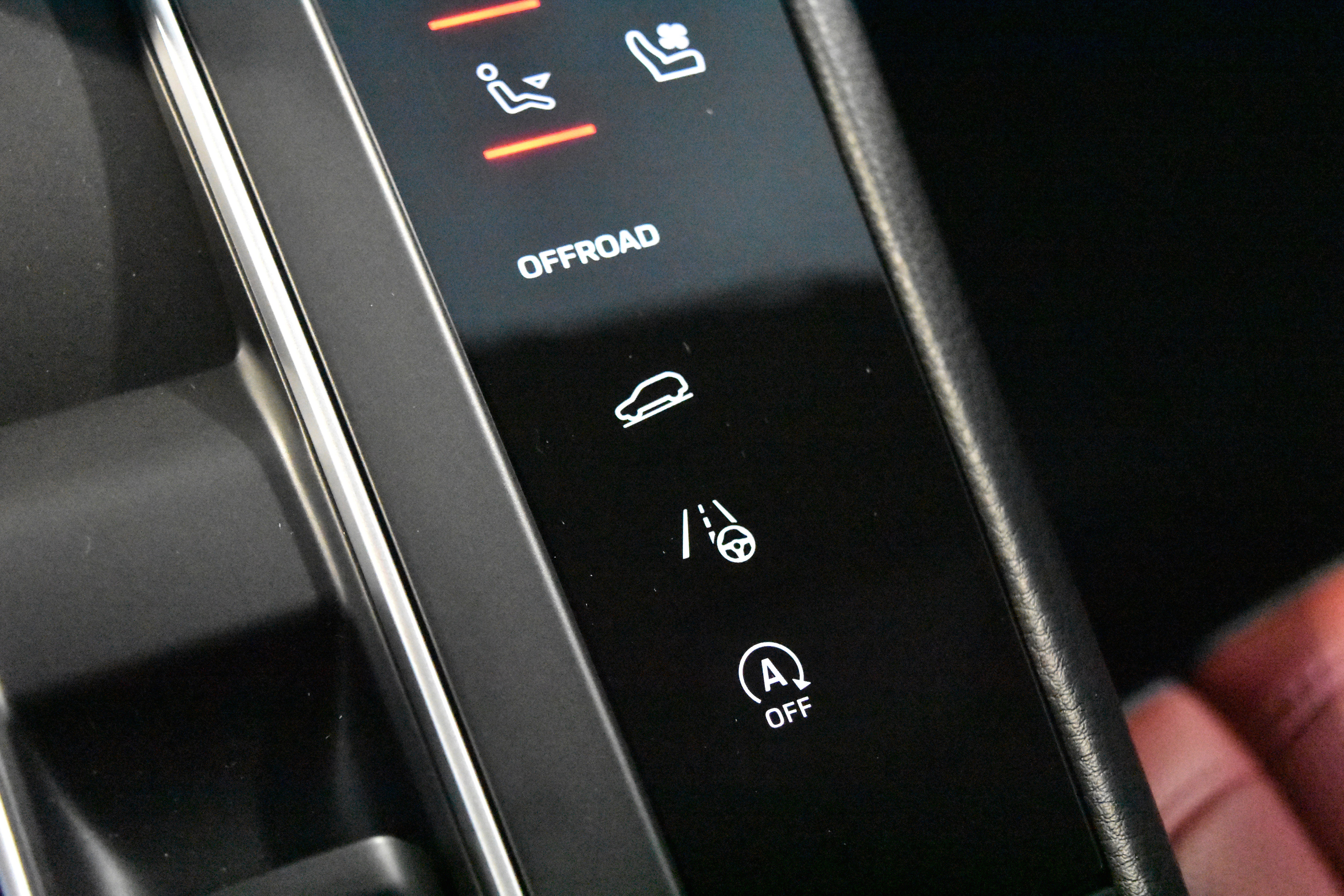 New 2026 Porsche Macan S image 18