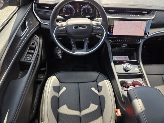 New 2026 Jeep Grand Cherokee L Limited RWD image 9