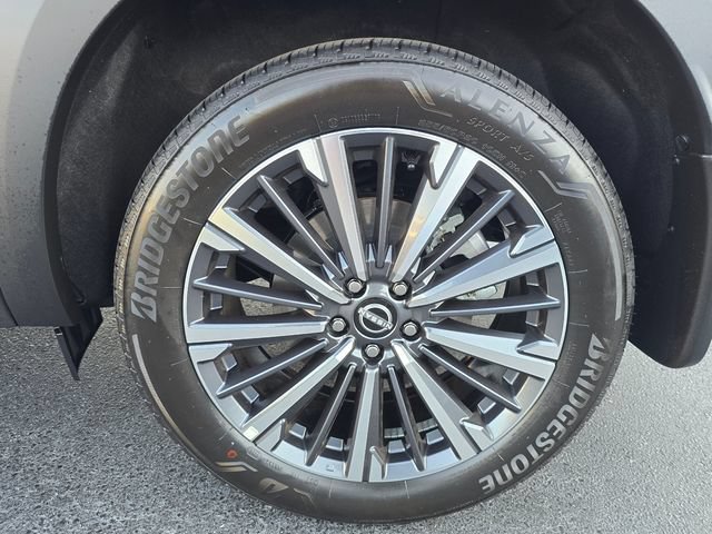 Certified 2026 Nissan Pathfinder Platinum w/ Accent Package AWD/4WD image 13
