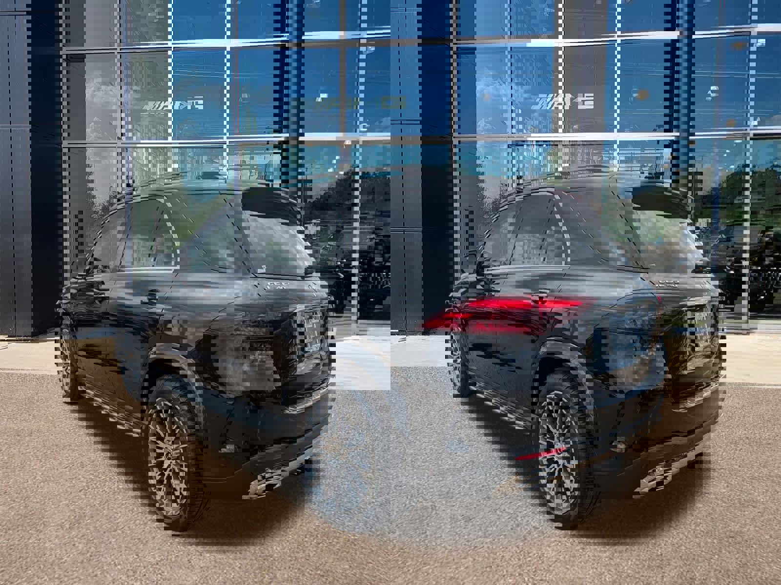 New 2026 Mercedes-Benz GLE 450 4MATIC image 3