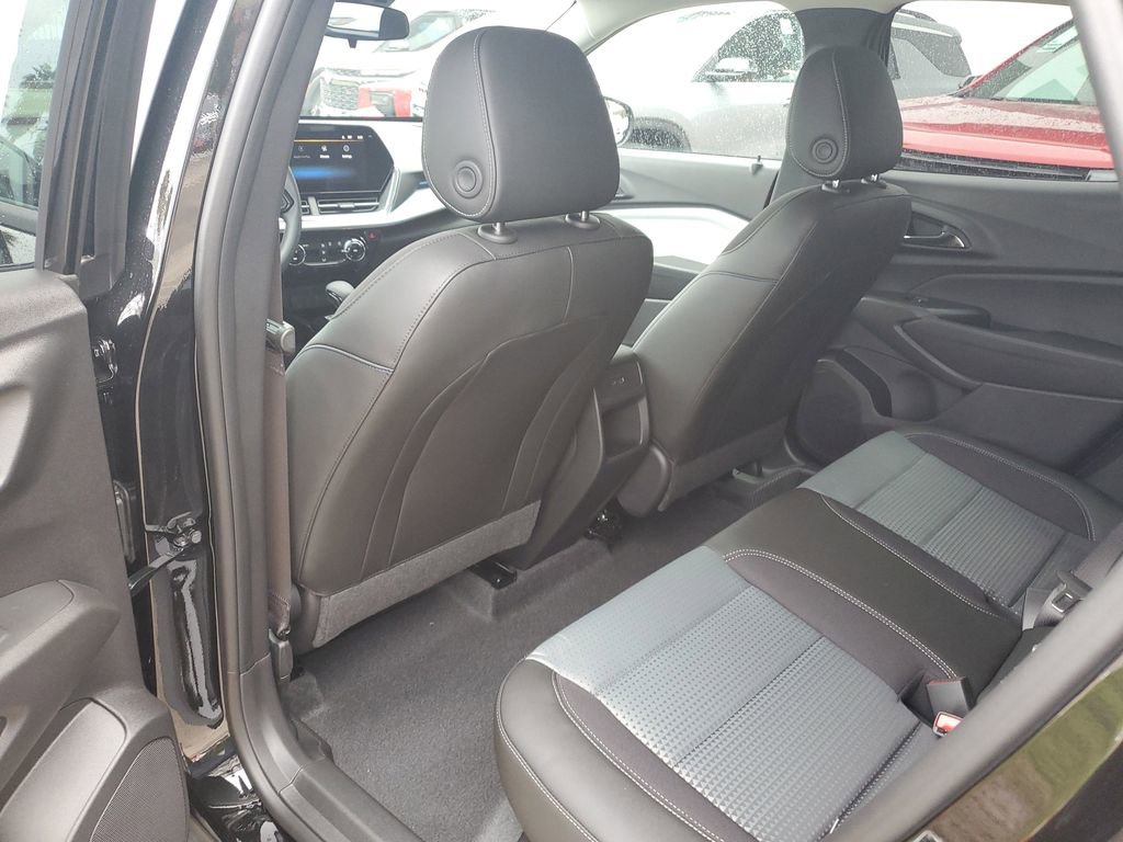 New 2026 Chevrolet Trax LT image 14