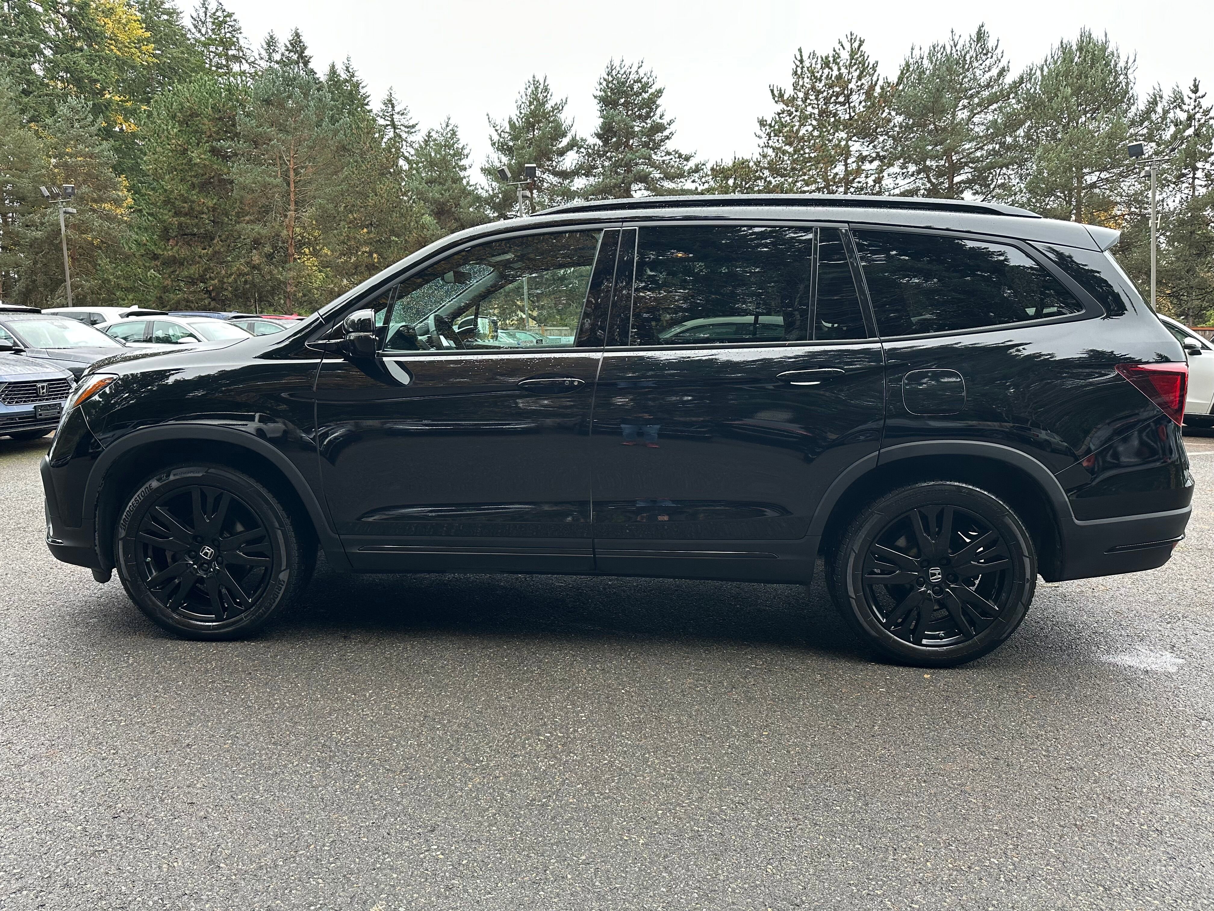 Used 2022 Honda Pilot Black Edition image 4