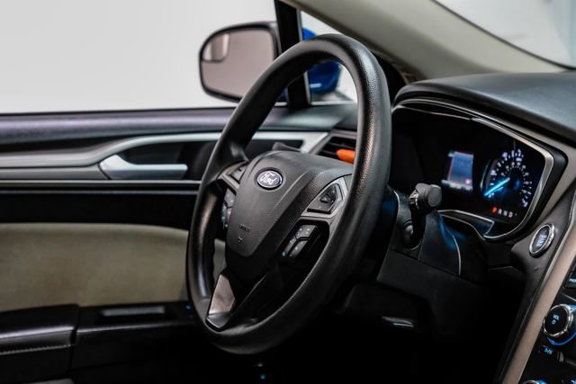 Used 2018 Ford Fusion S image 19