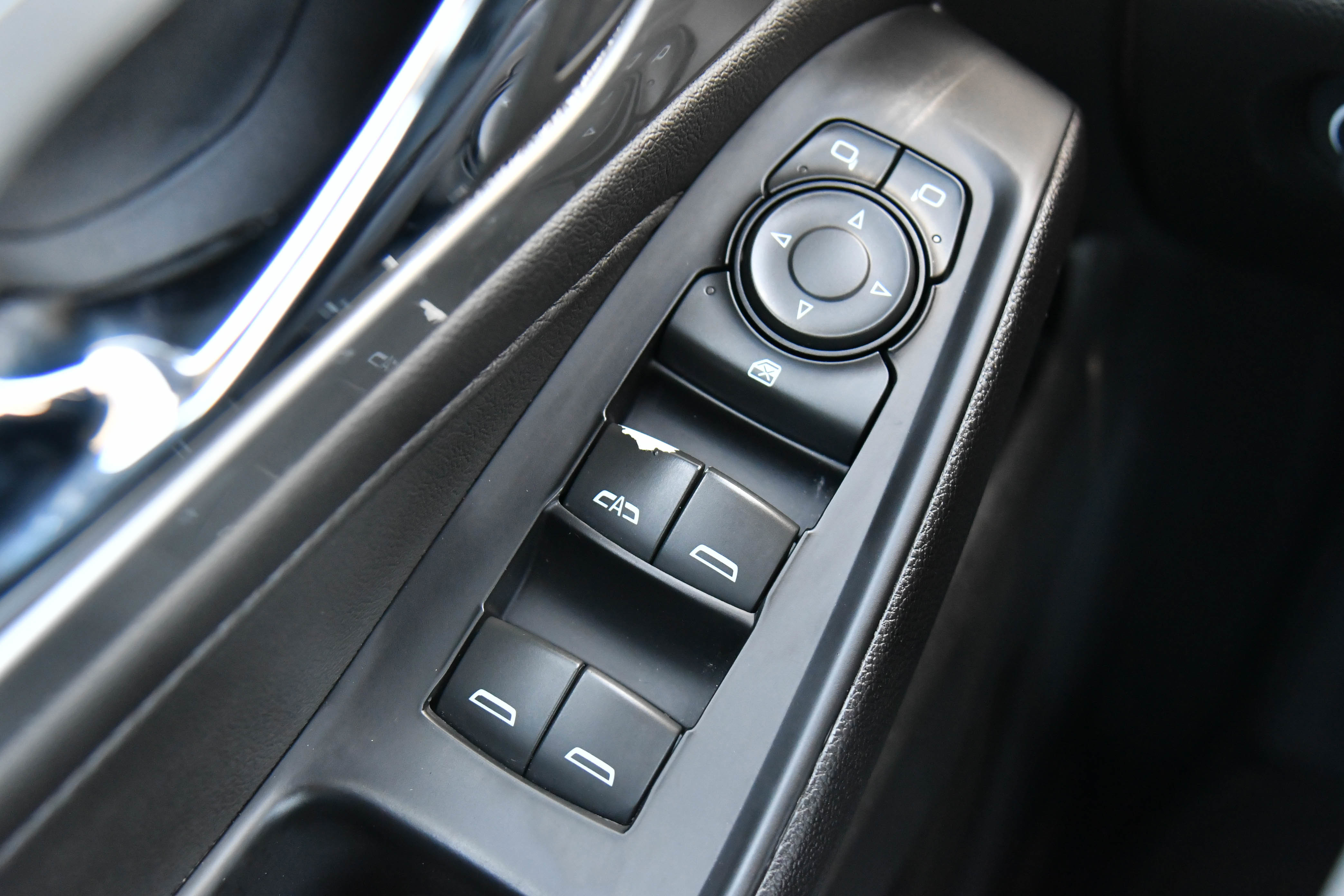Used 2023 Chevrolet Traverse LT FWD image 37