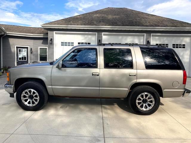 Used 1998 GMC Yukon SLT w/ Marketing Opt Pkg 5 image 2